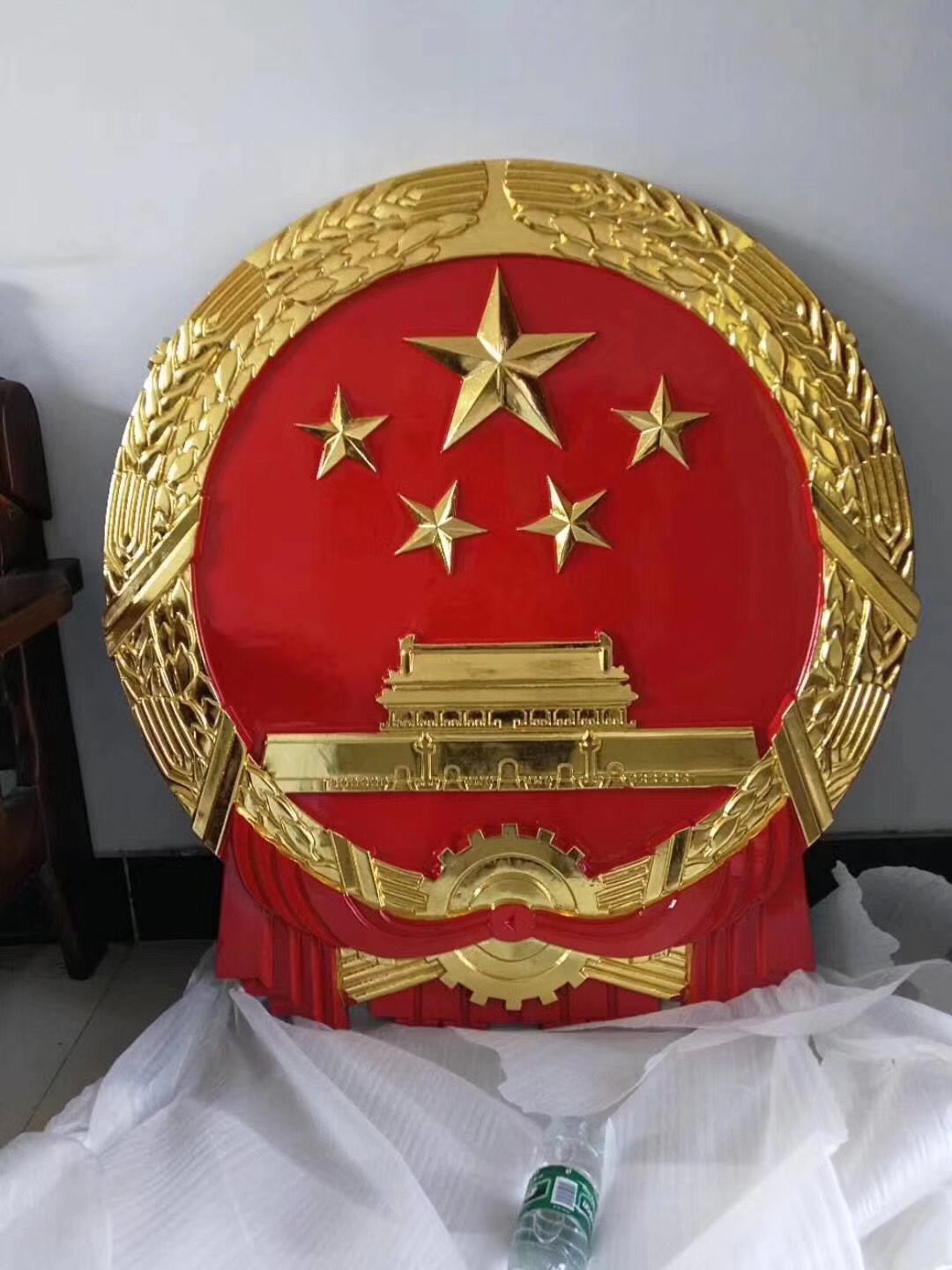供應(yīng)國徽國徽制作浙江蒼南國徽生產(chǎn)廠家國徽批發(fā)國徽zby