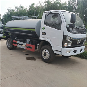 環(huán)衛(wèi)小型抽糞車(chē)5方吸糞車(chē)廠家銷(xiāo)售報(bào)價(jià)表