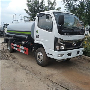 綠化小型噴灑車(chē)5噸灑水車(chē)菏澤廠家直銷(xiāo)價(jià)格優(yōu)惠多少錢(qián)