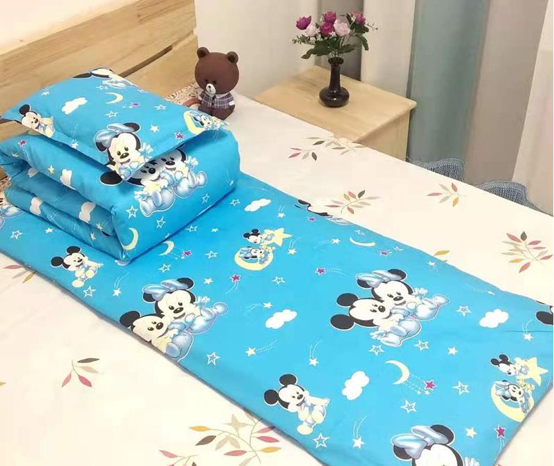 山東萊蕪幼兒園床上用品批發(fā)供應(yīng)廠家，萊蕪學(xué)生宿舍床上用品18963420266