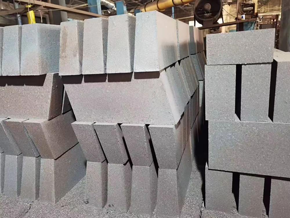 怎么選擇鉻鐵破碎機，破碎機